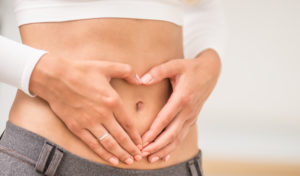 Fatigue chronique, troubles digestifs, mycoses… Et si c’était une candidose ?